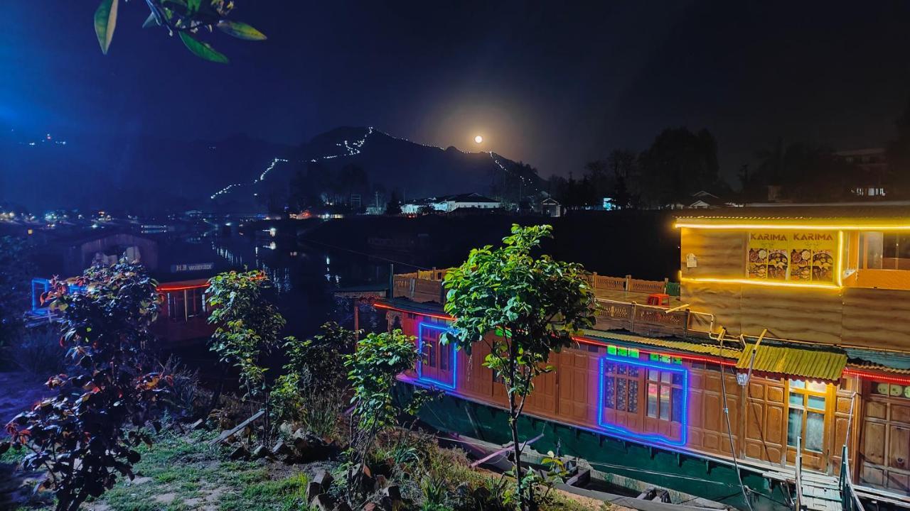 Houseboat Karima Palace Srinagar  Exterior photo