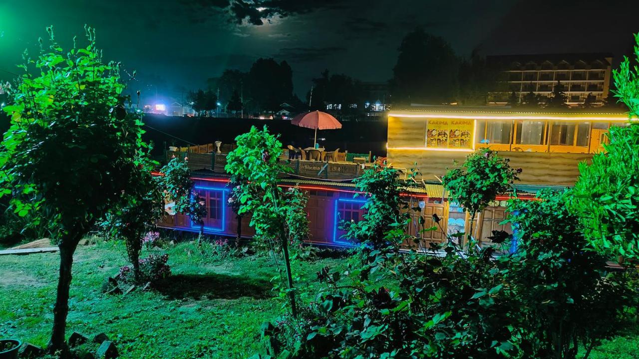 Houseboat Karima Palace Srinagar  Exterior photo